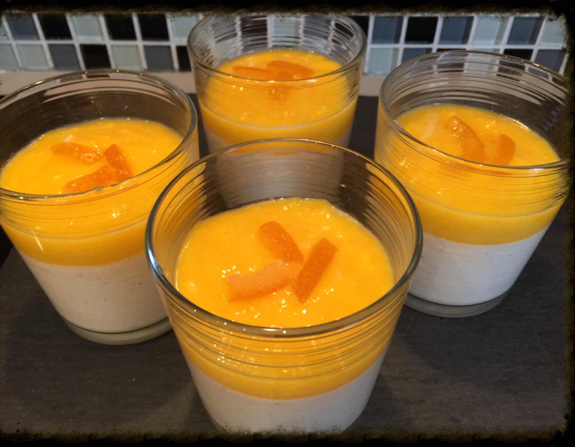 Panna Cotta onctueuse au lemon curd Un Zeste d'Estelle