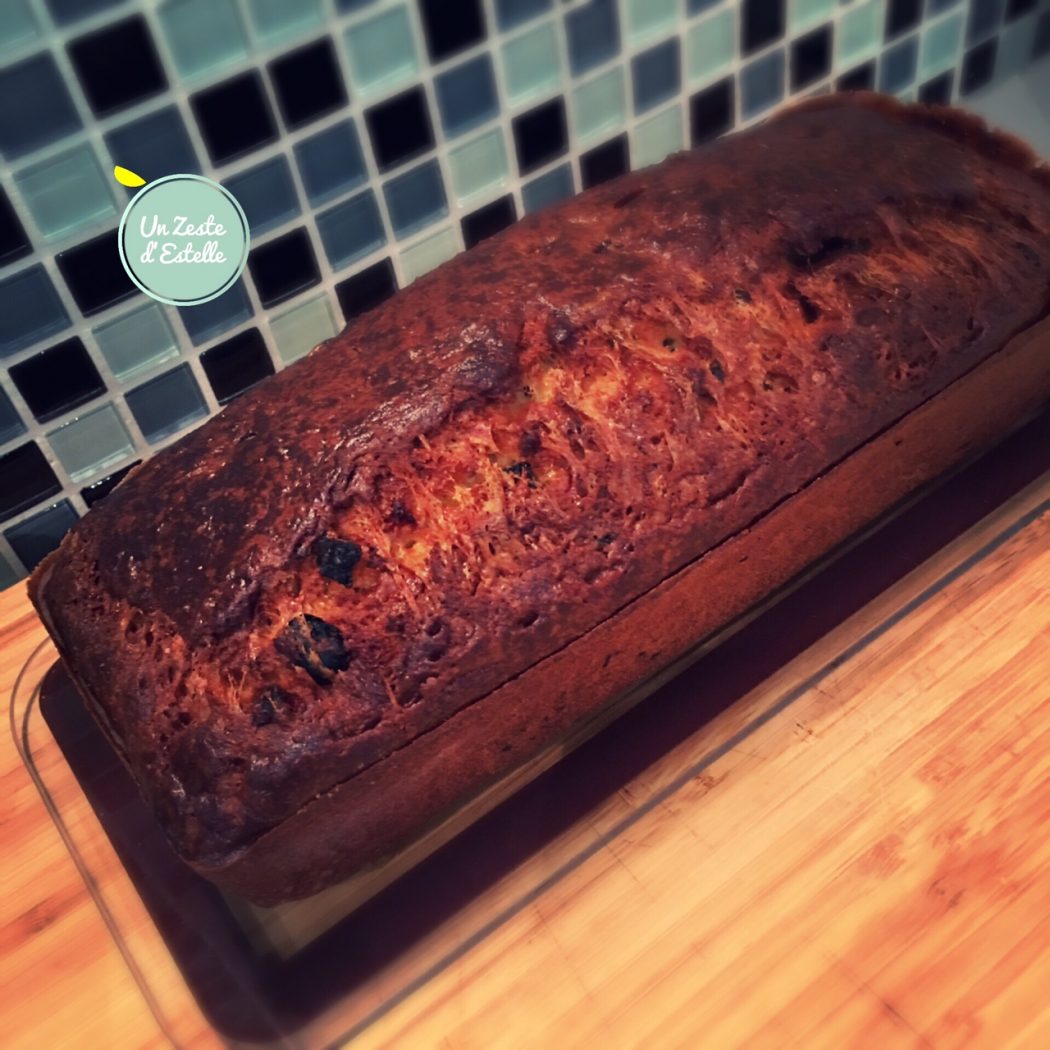 Cake au jambon, aux olives et au chèvre