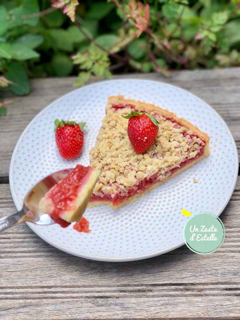 Tarte crumble fraises rhubarbe